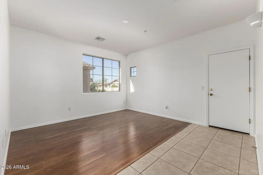 Real Estate Picture 34