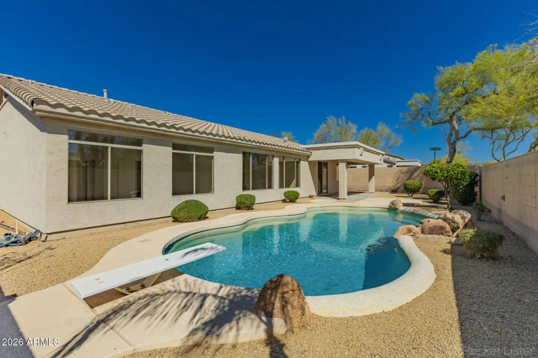 Real Estate Picture 50