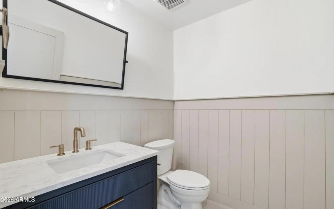 Real Estate Picture 24