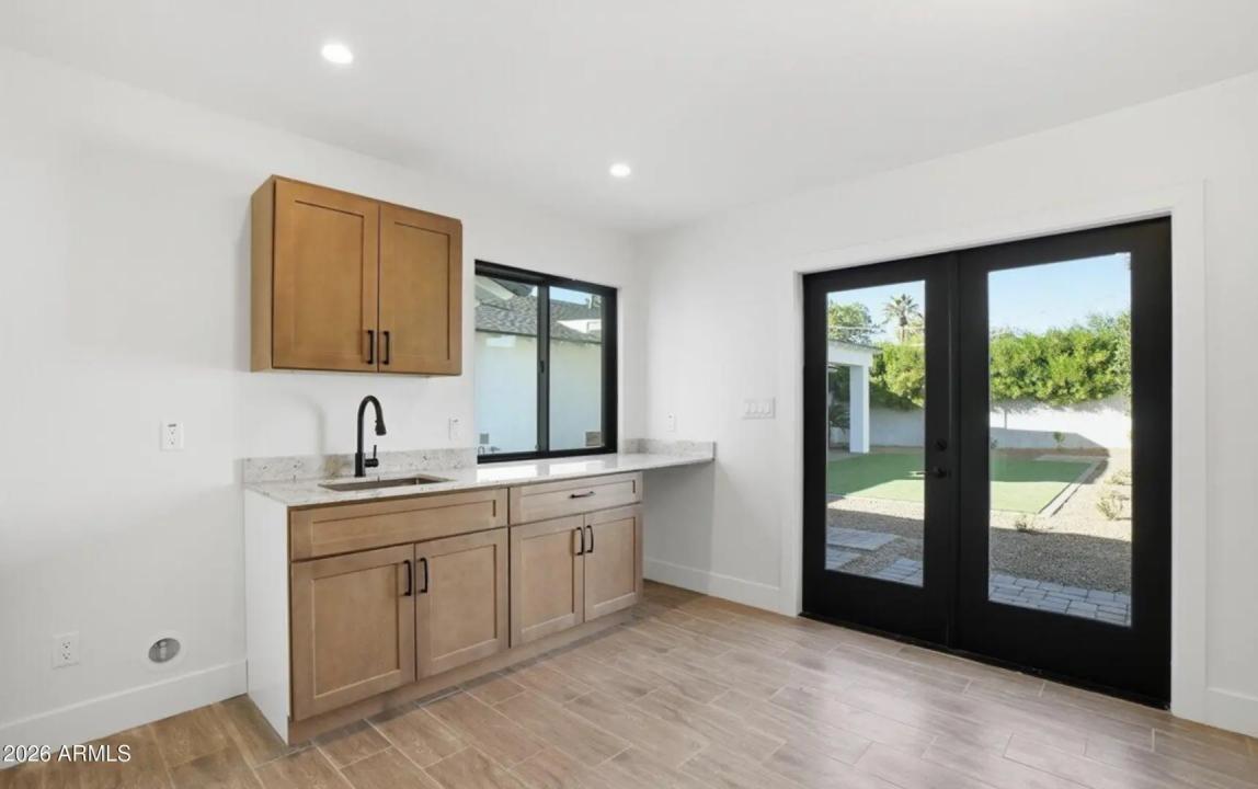 Real Estate Picture 32