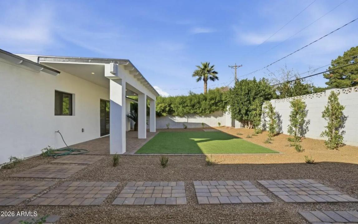 Real Estate Picture 37