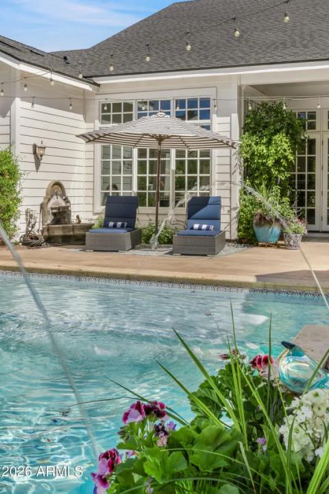 Real Estate Picture 11