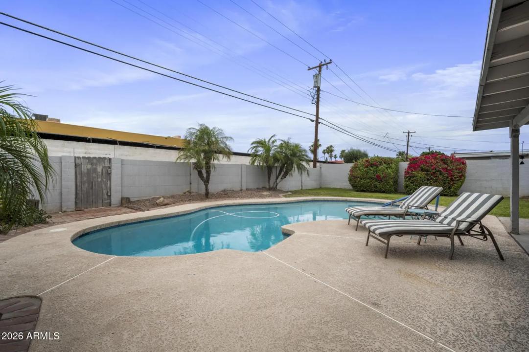 Real Estate Picture 33