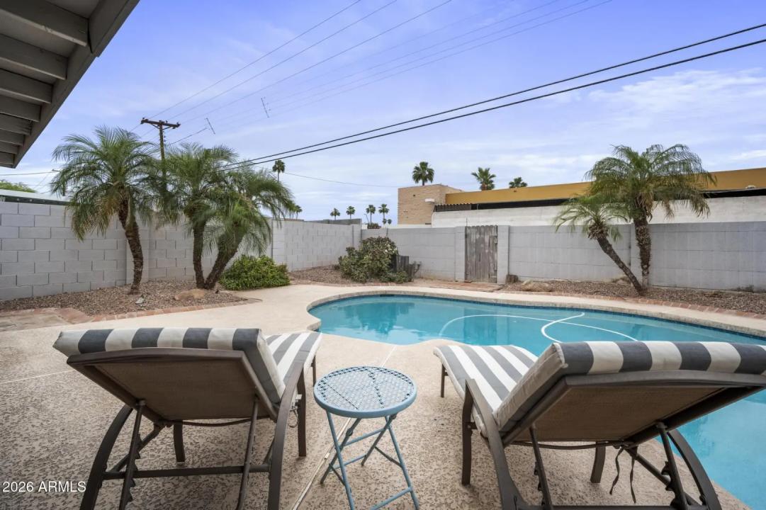 Real Estate Picture 36