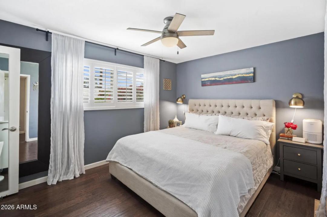 Real Estate Picture 19