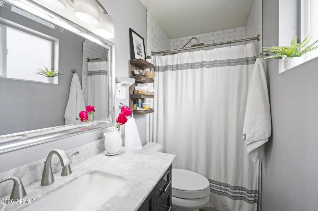 Real Estate Picture 21