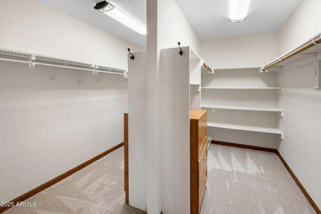 Real Estate Picture 18