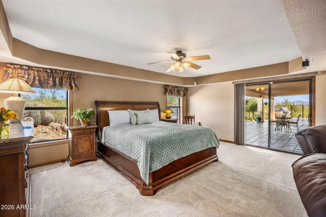 Real Estate Picture 14