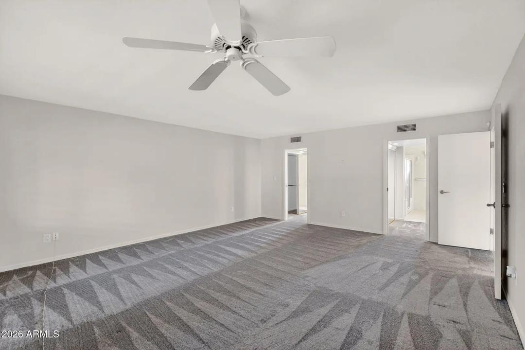 Real Estate Picture 33