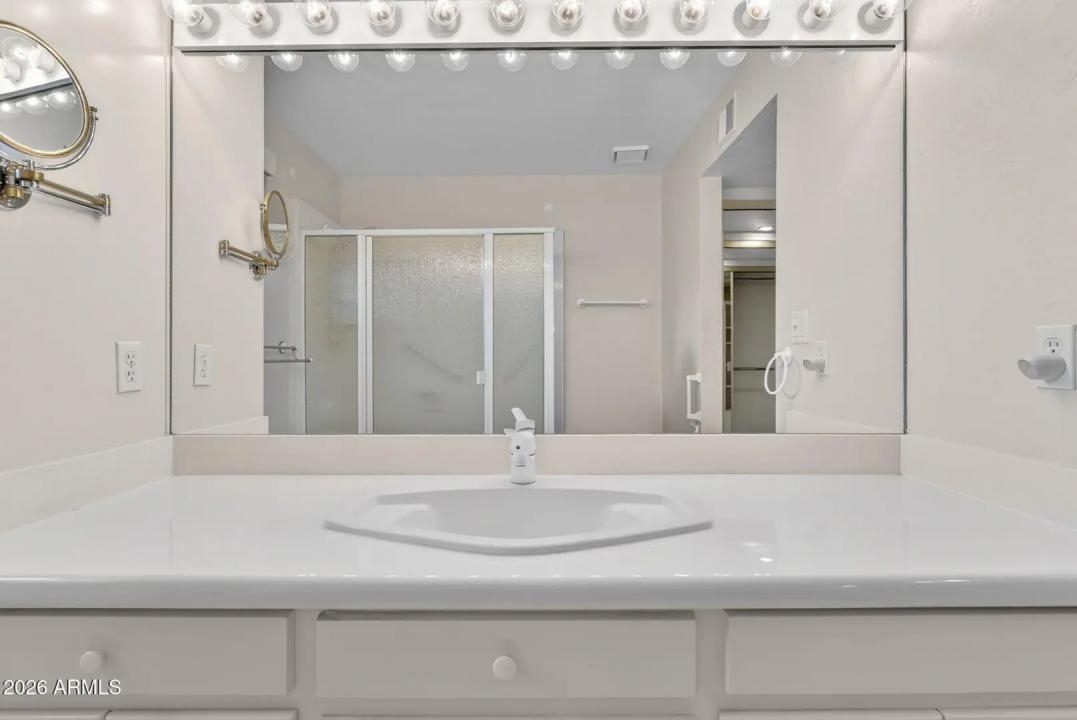 Real Estate Picture 40