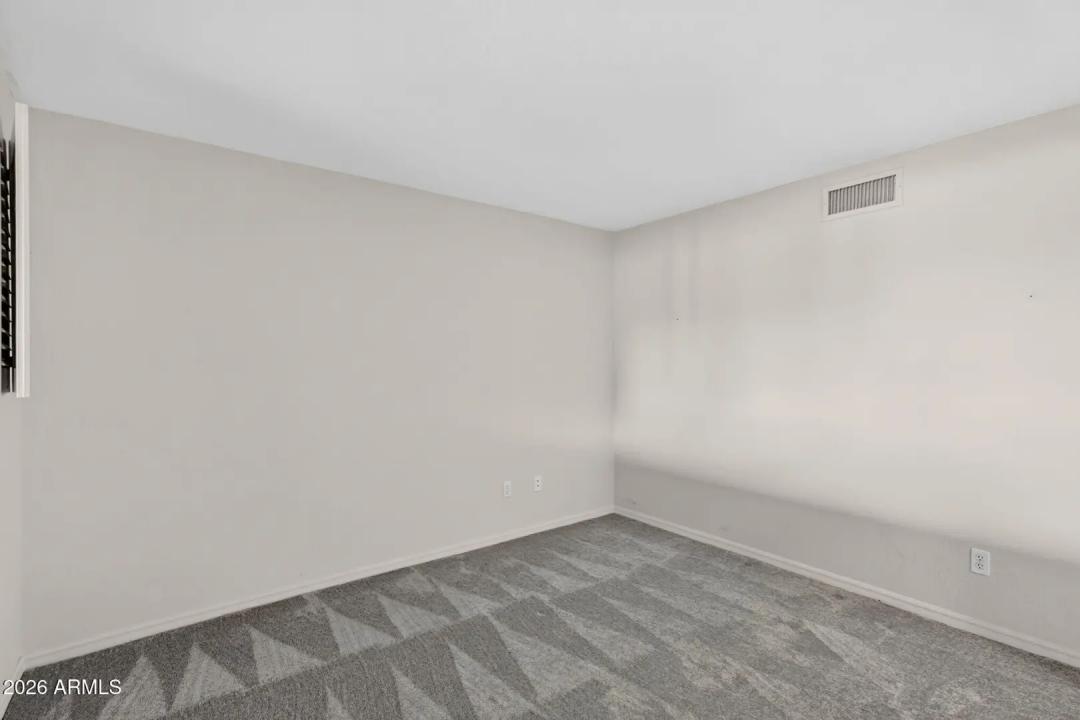 Real Estate Picture 43