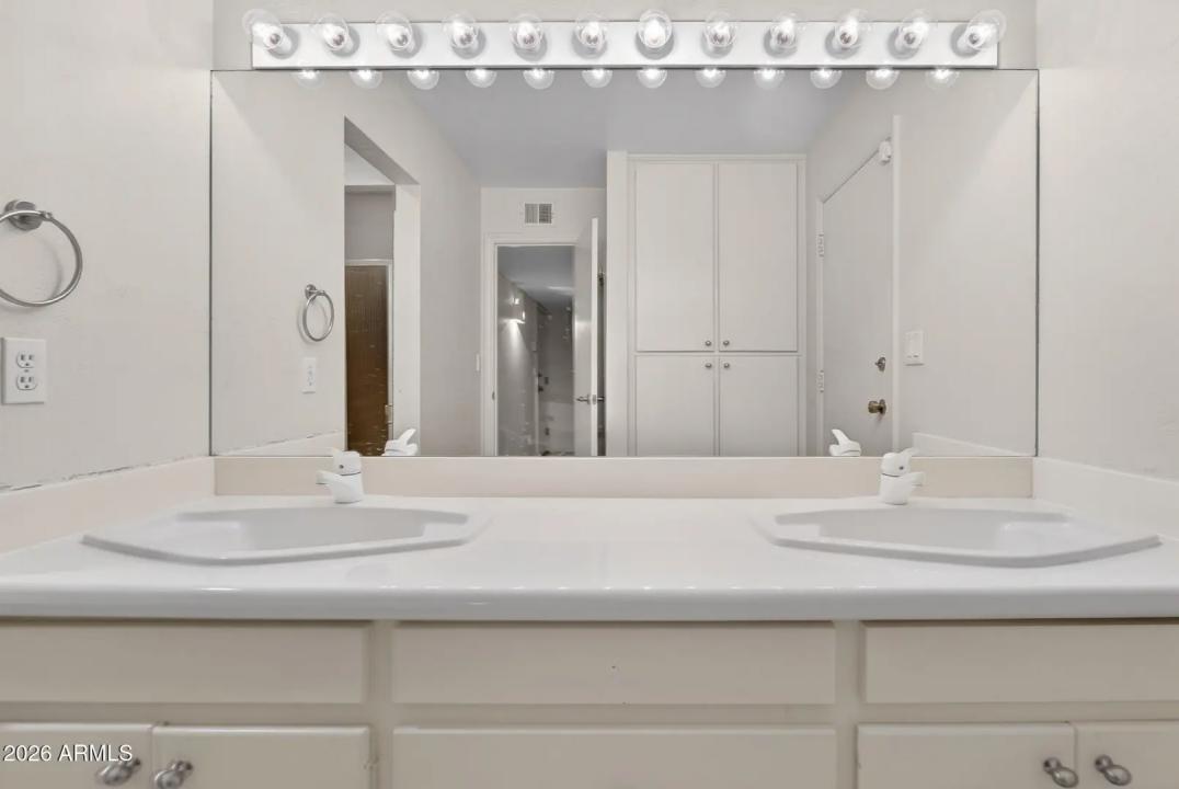 Real Estate Picture 46