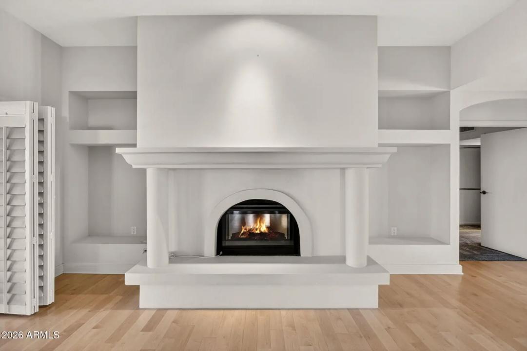 Real Estate Picture 17