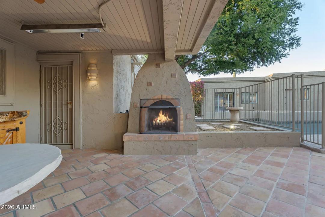 Real Estate Picture 50