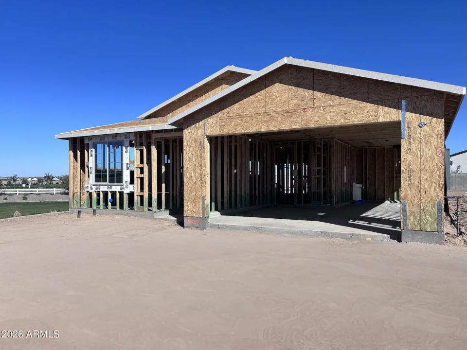 Real Estate Picture 2