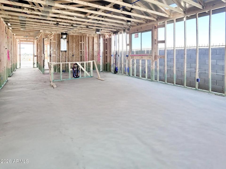 Real Estate Picture 5