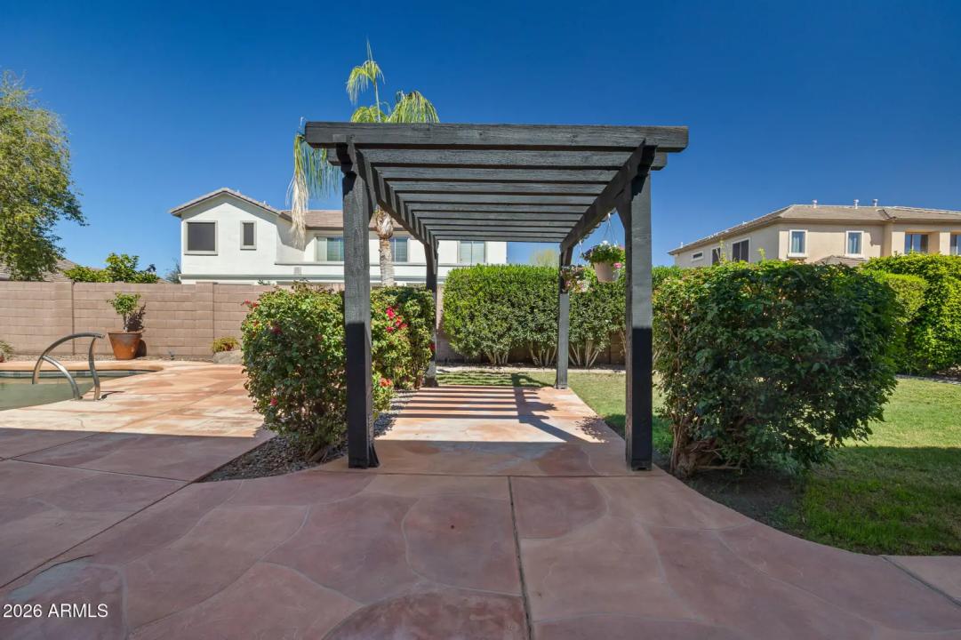 Real Estate Picture 39