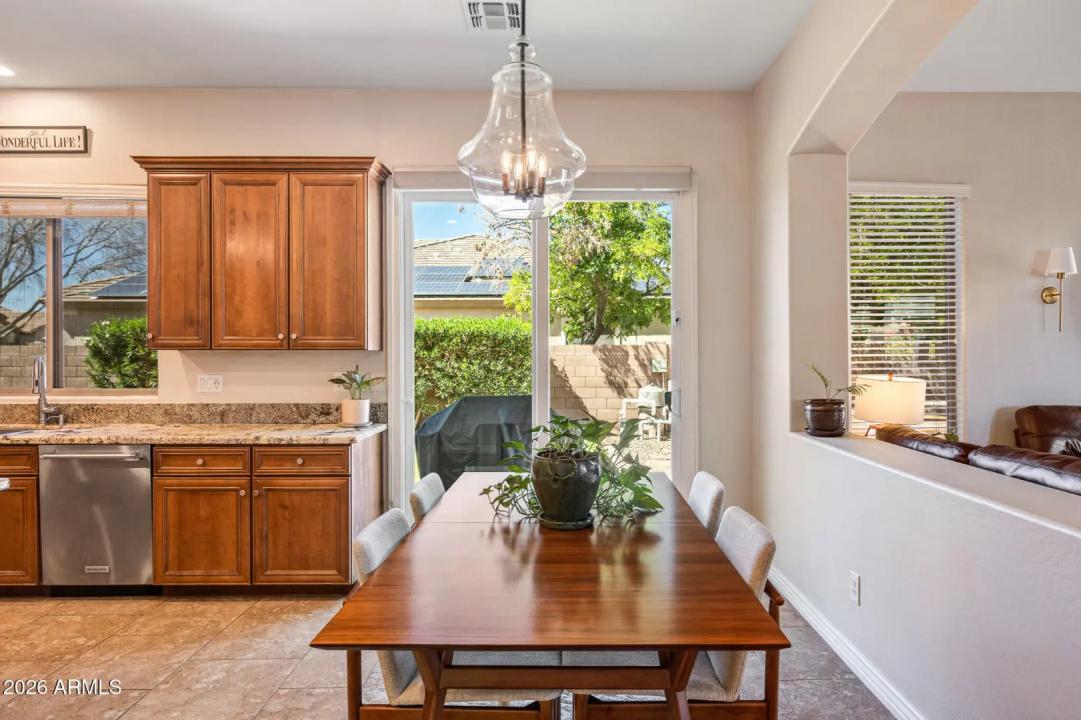 Real Estate Picture 15