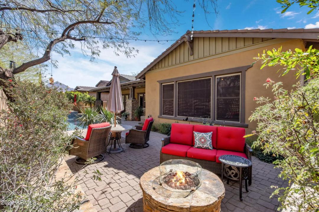 Real Estate Picture 5