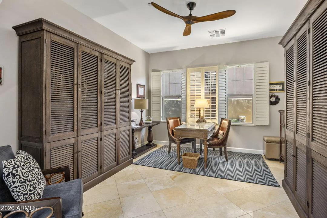 Real Estate Picture 15