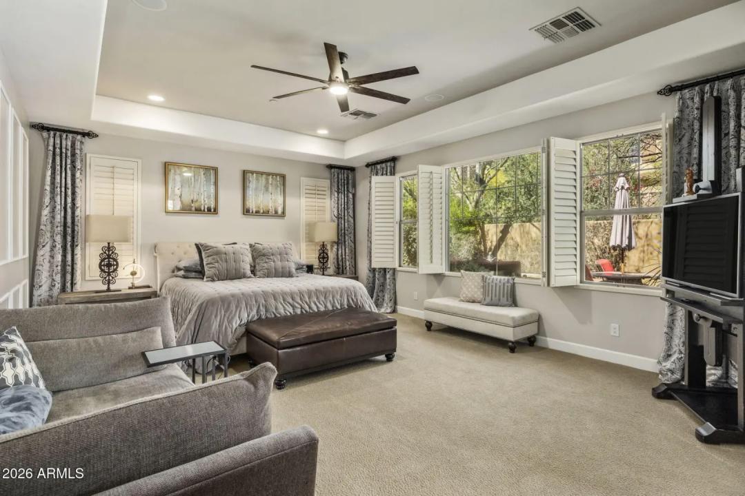 Real Estate Picture 22