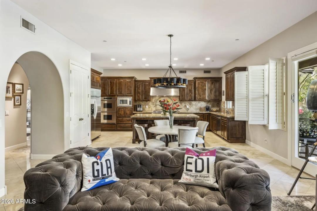 Real Estate Picture 28