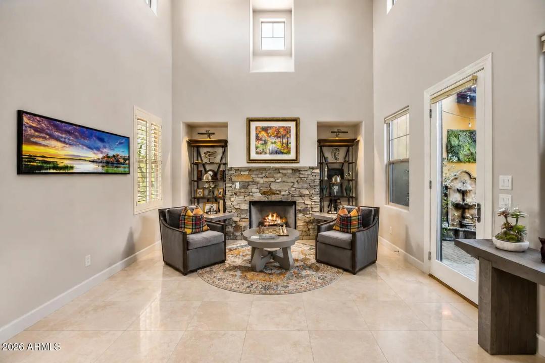 Real Estate Picture 11
