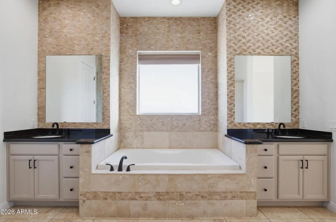 Real Estate Picture 21