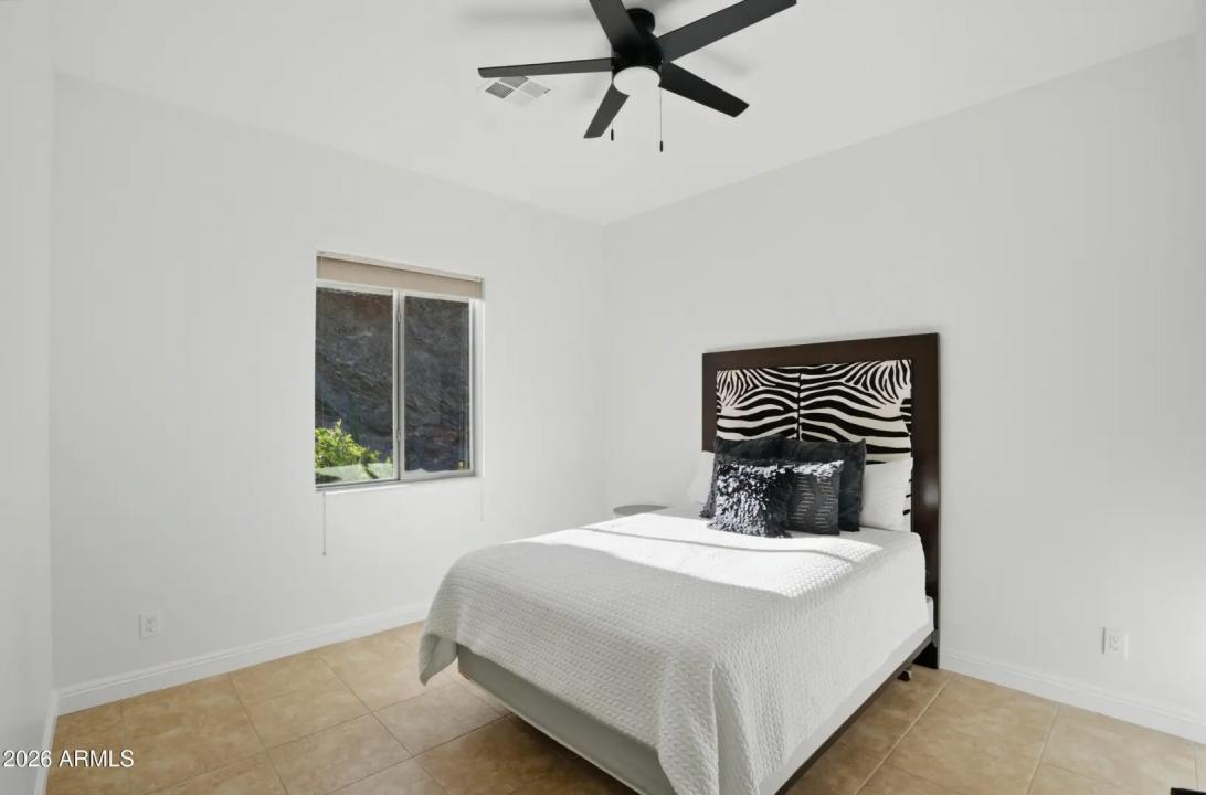 Real Estate Picture 25