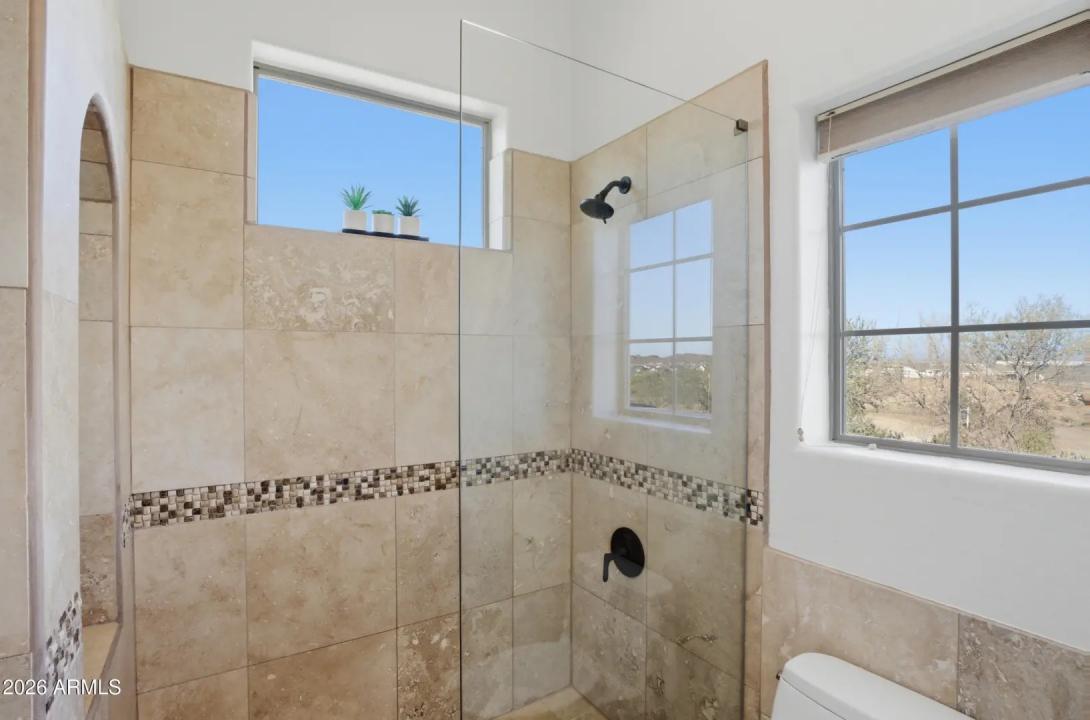 Real Estate Picture 34