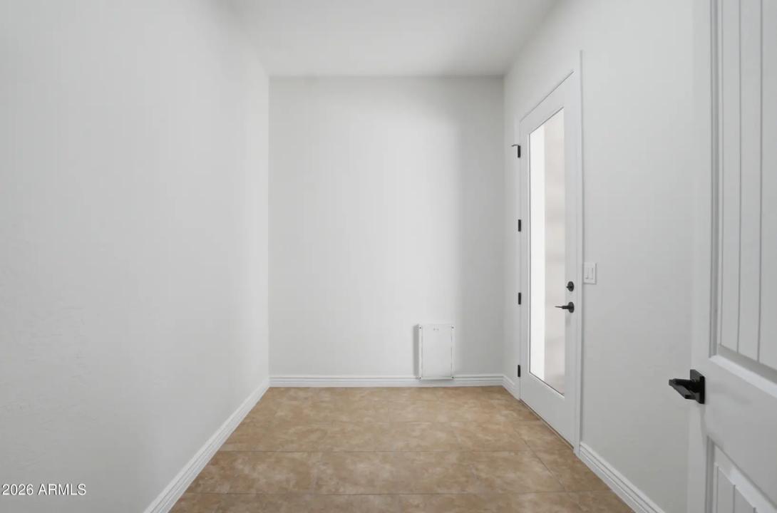 Real Estate Picture 42