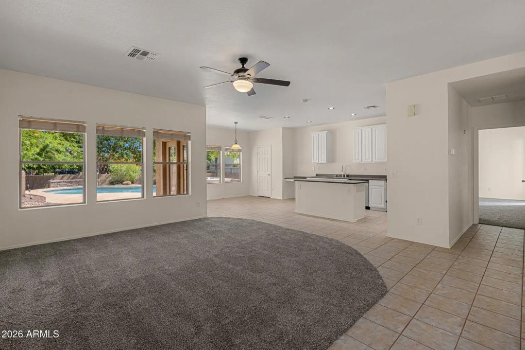 Real Estate Picture 5