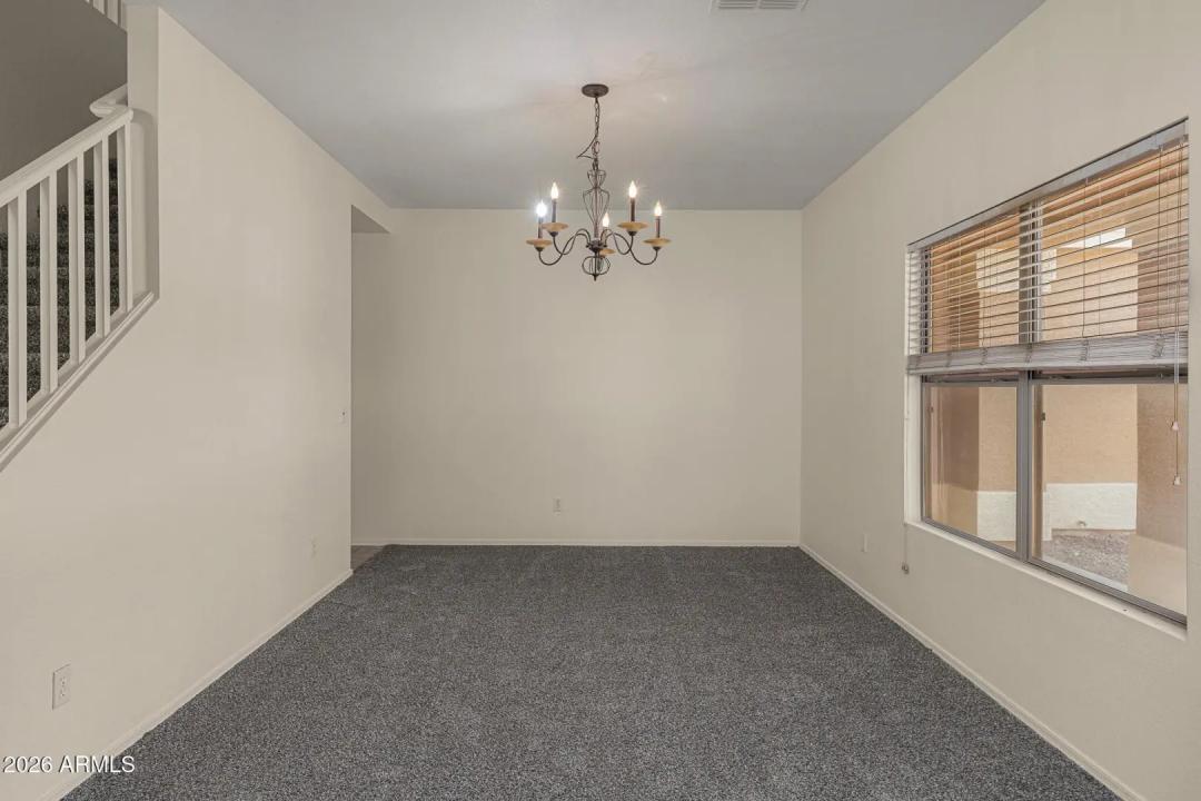 Real Estate Picture 7