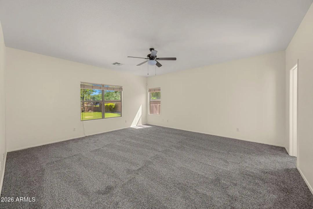 Real Estate Picture 8