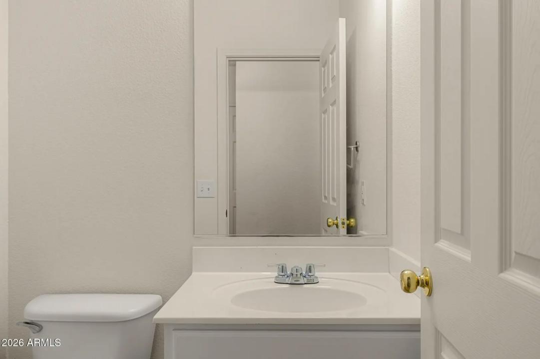 Real Estate Picture 17