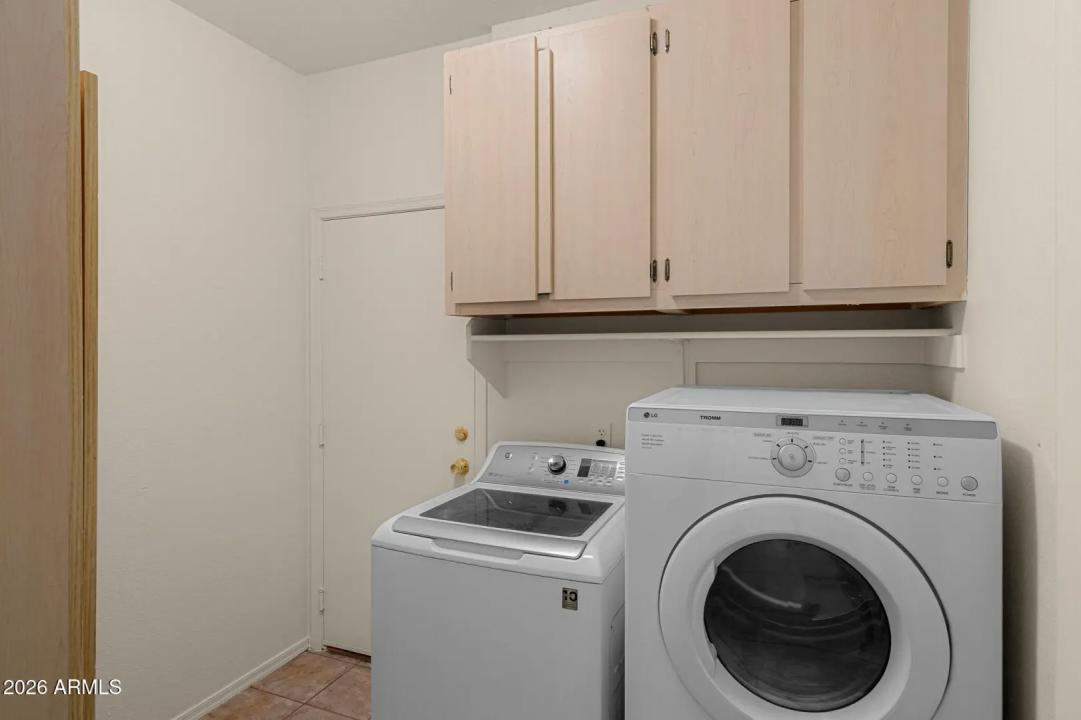 Real Estate Picture 18