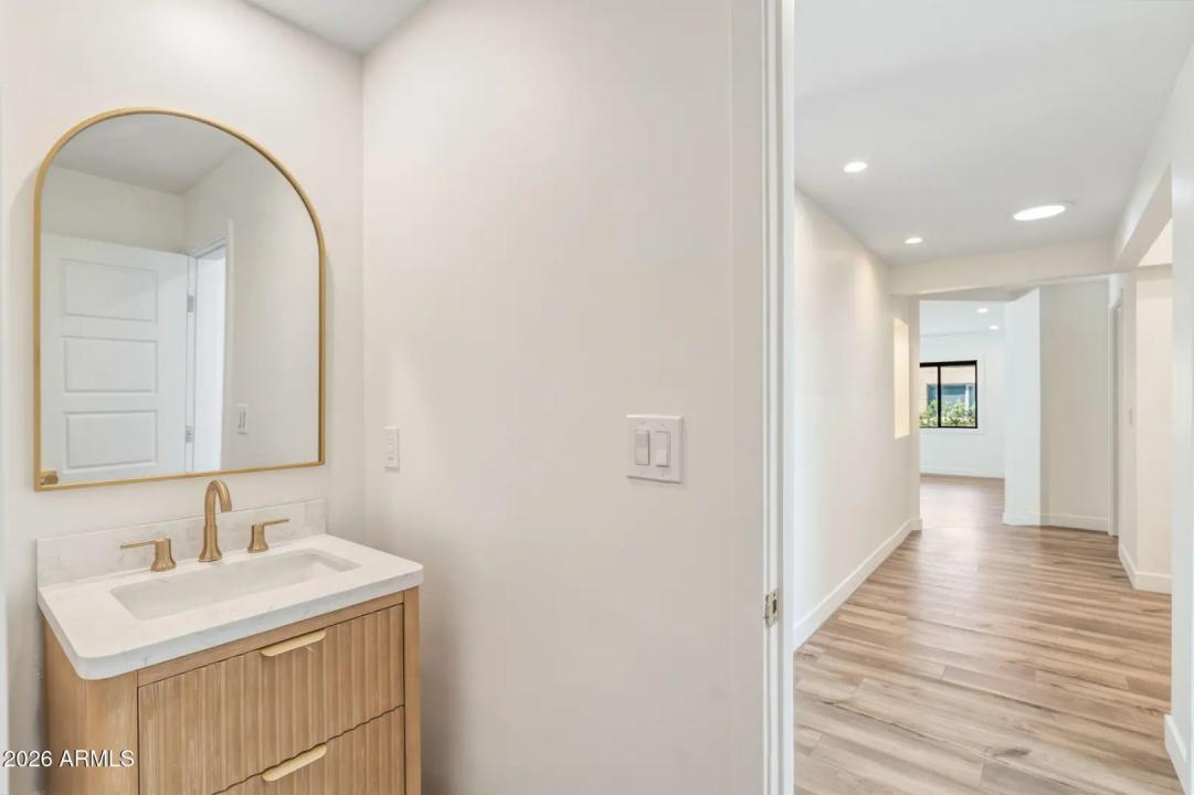 Real Estate Picture 24