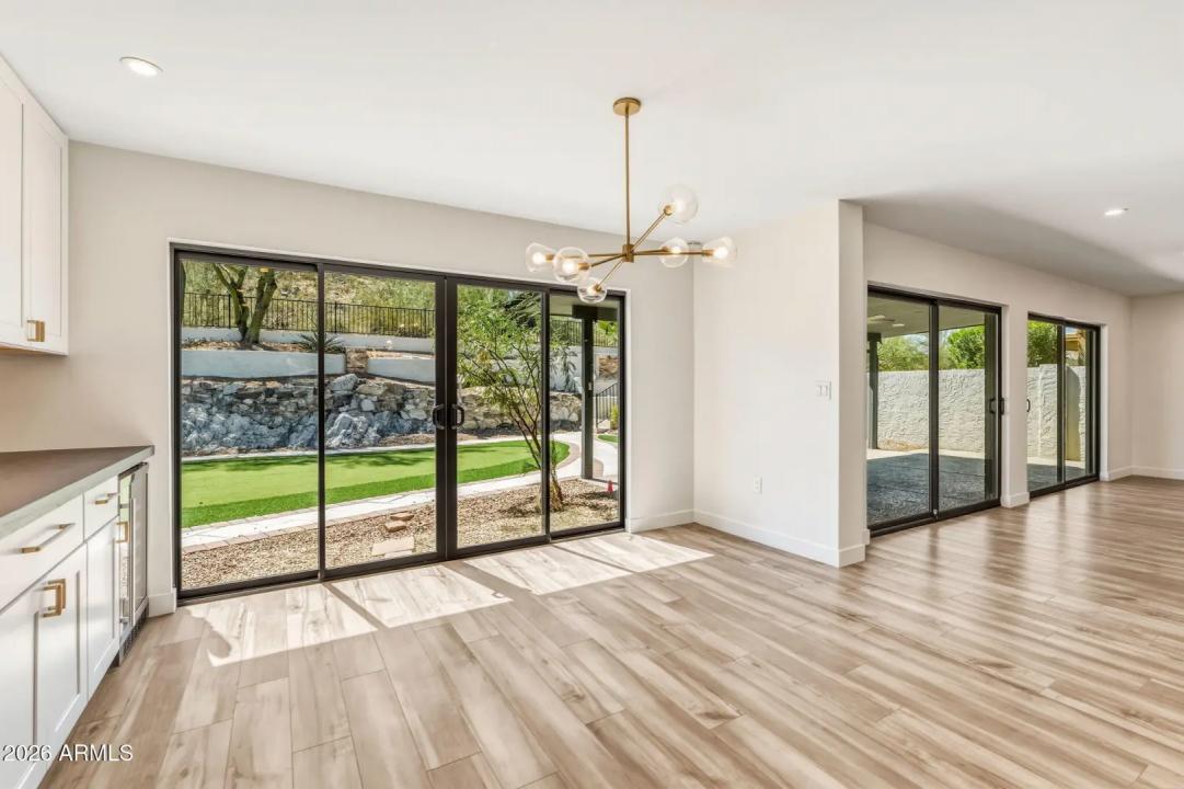 Real Estate Picture 16