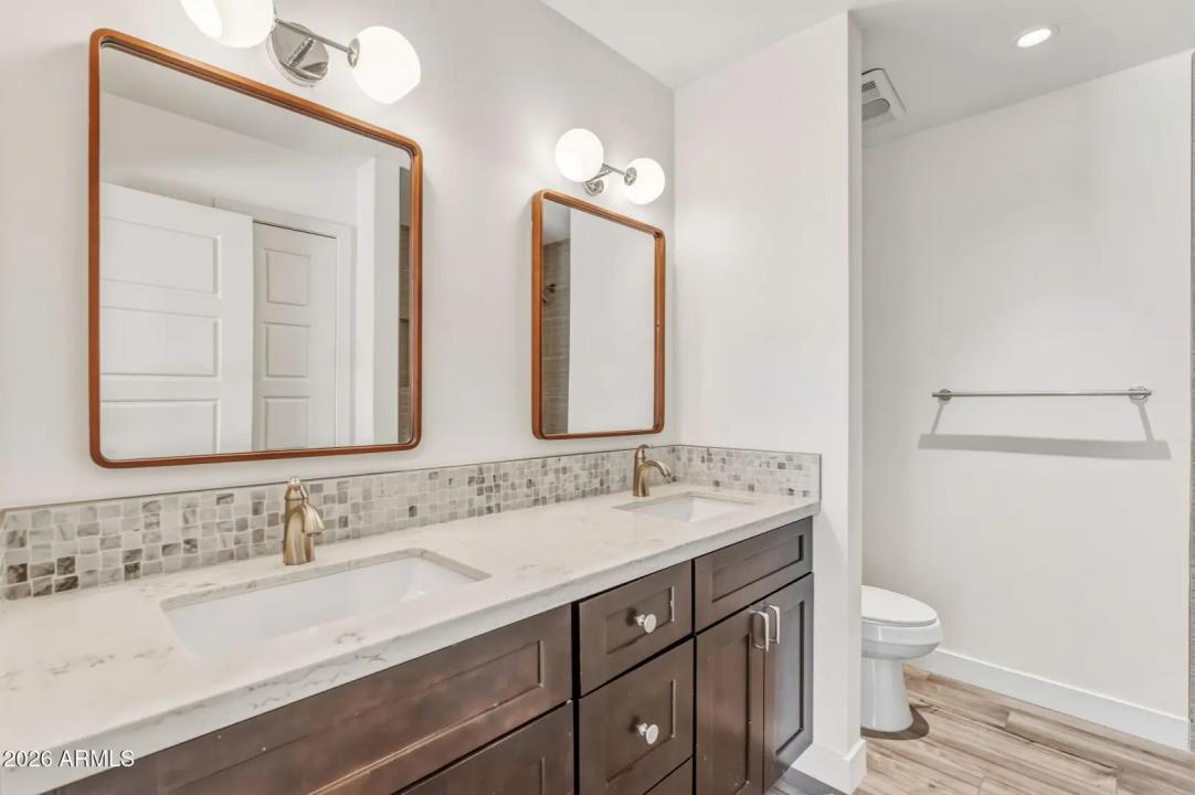 Real Estate Picture 35