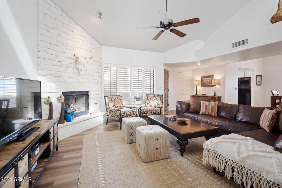 Real Estate Picture 1