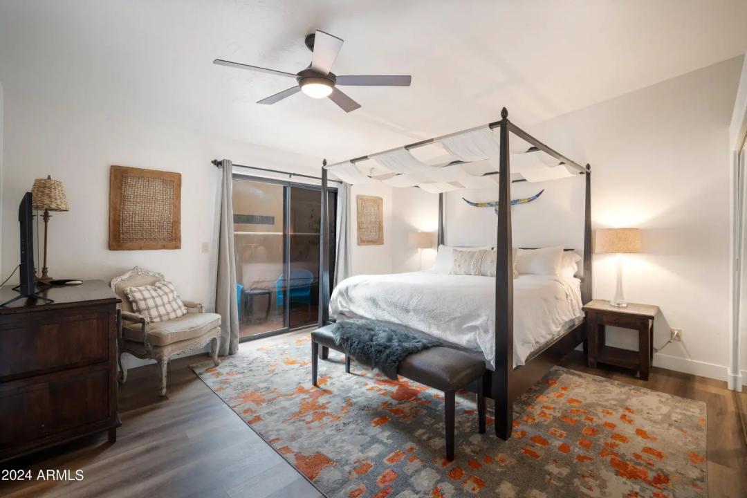 Real Estate Picture 5