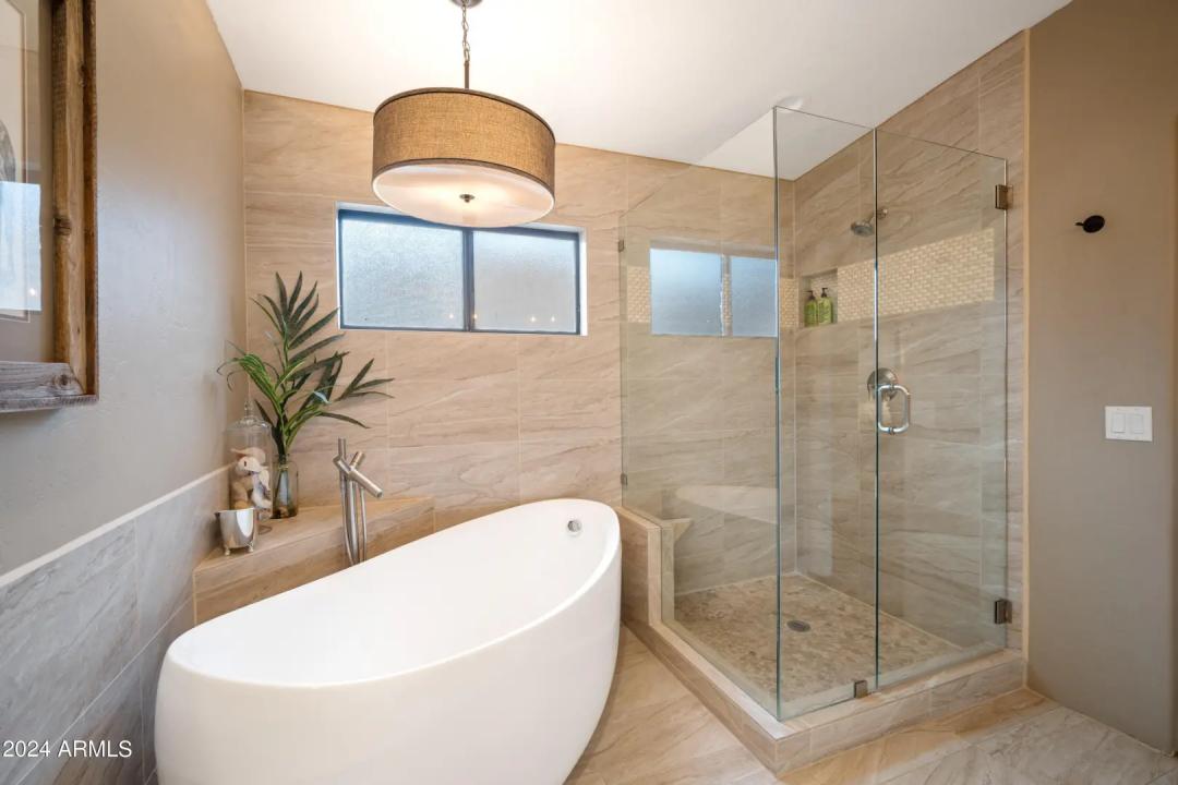 Real Estate Picture 6