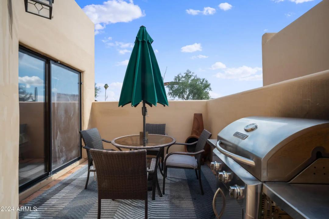 Real Estate Picture 18