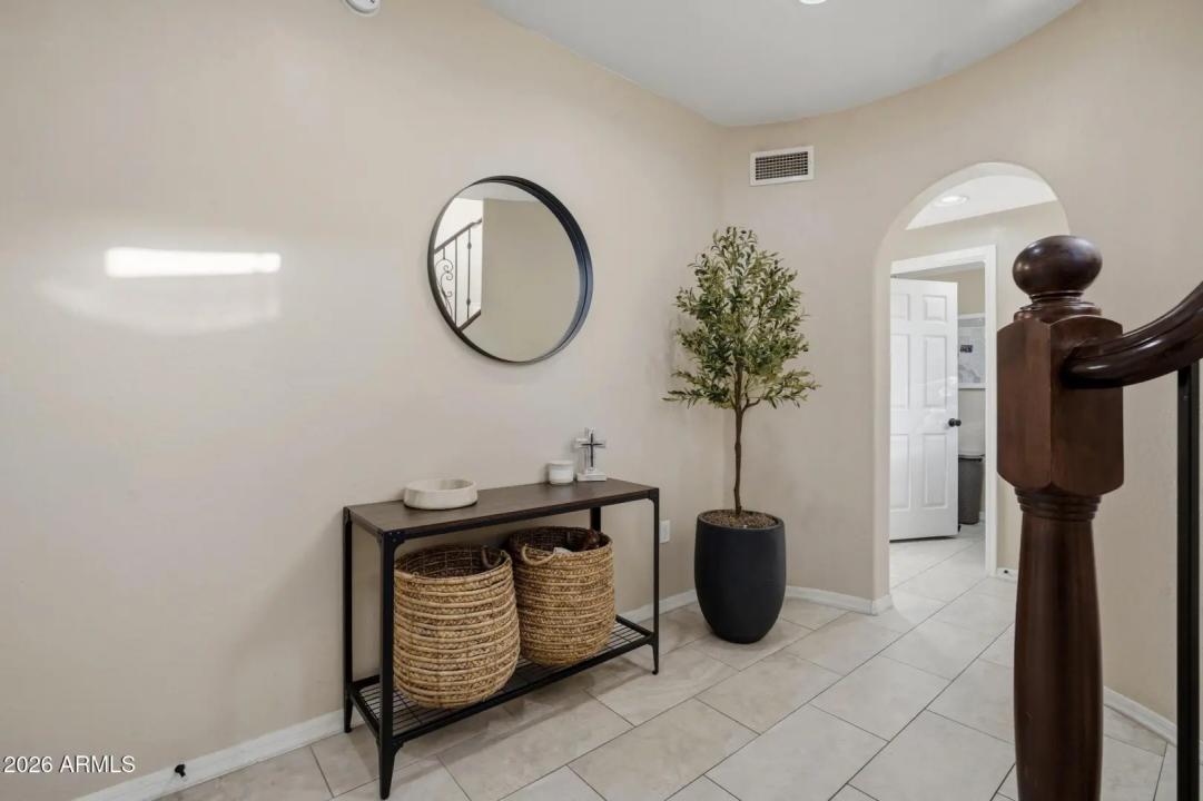 Real Estate Picture 5