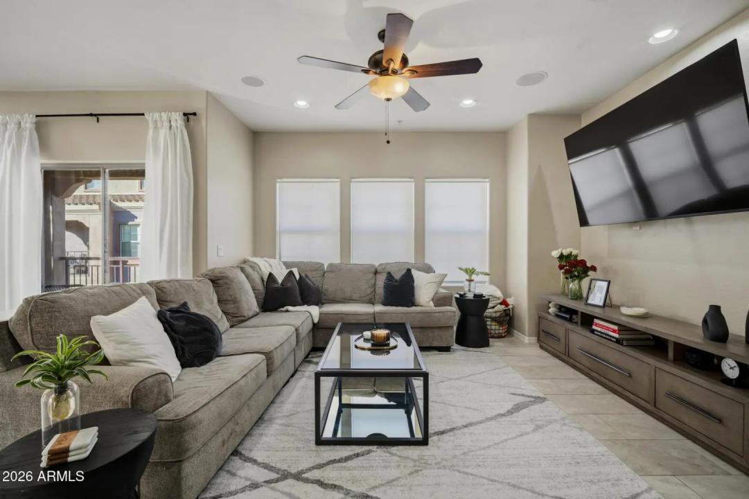 Real Estate Picture 9