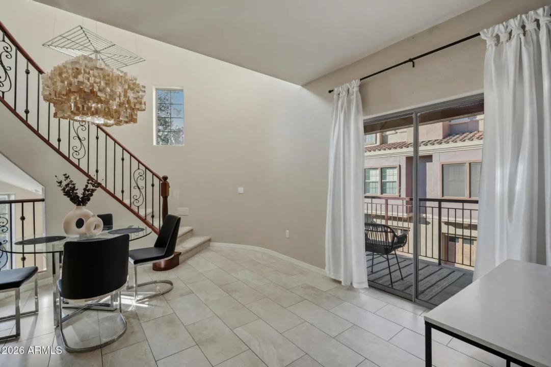 Real Estate Picture 16