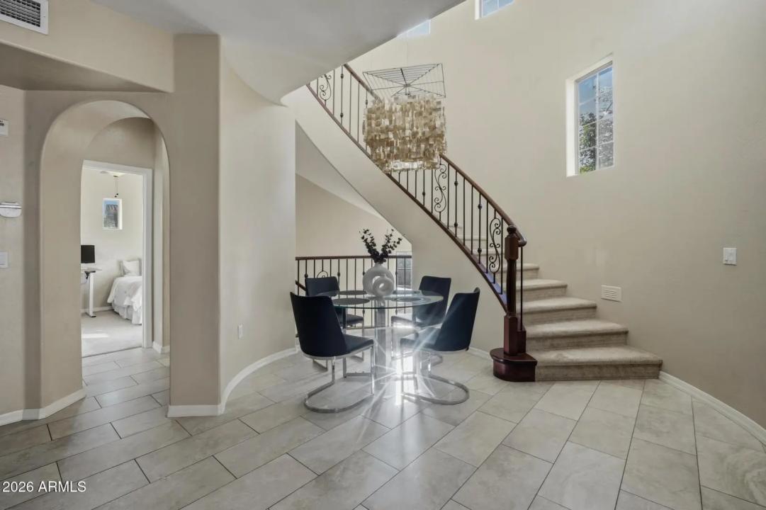 Real Estate Picture 17