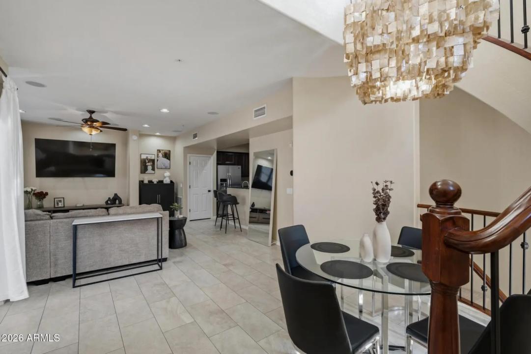 Real Estate Picture 18