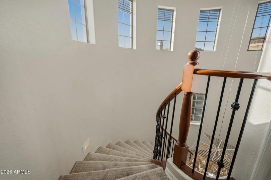 Real Estate Picture 24