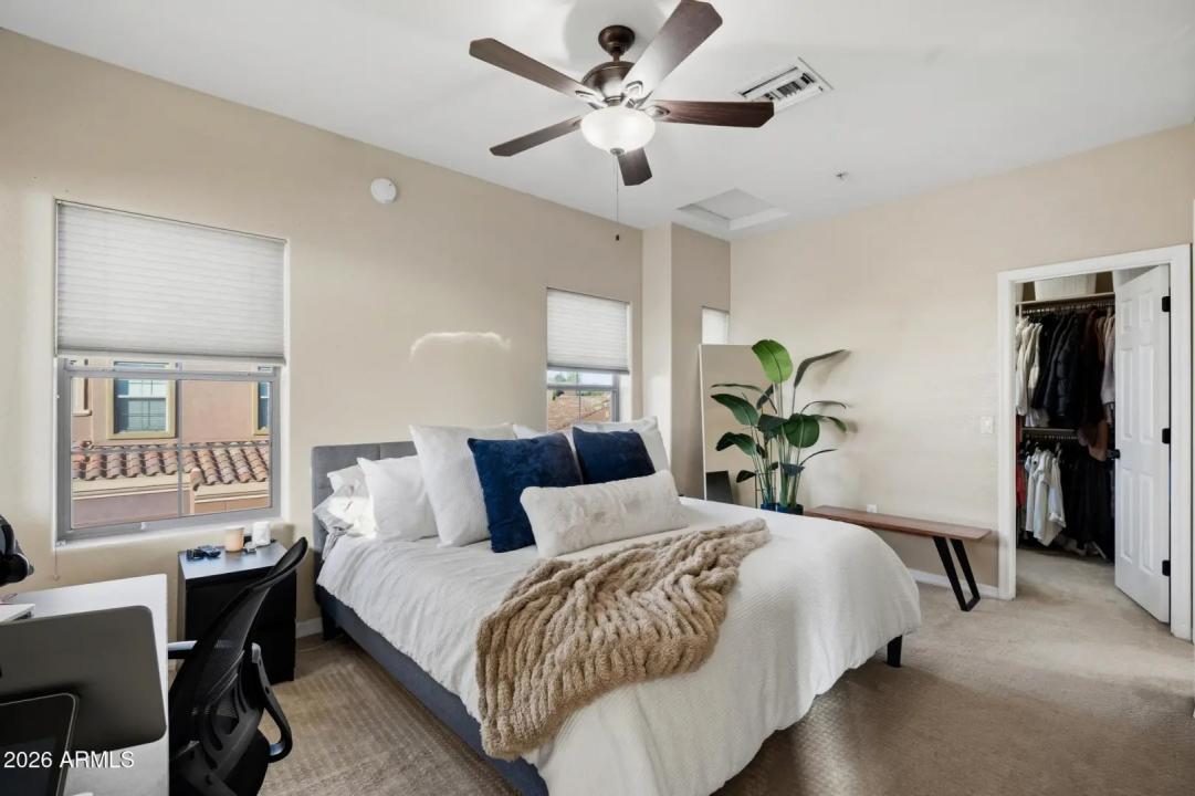 Real Estate Picture 25